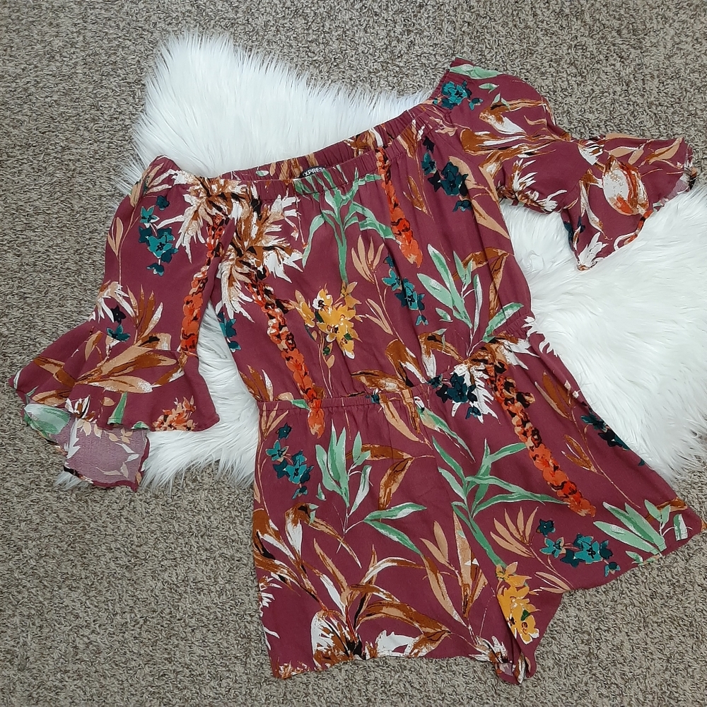 Express Bell Sleeve Off the Shoulder Romper Large